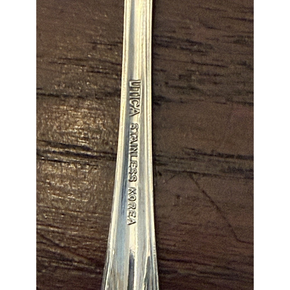 UTICA Saranac Stainelss Retro Korea Set of 8 Cocktail Seafood Forks Glossy 5.75" - Picture 3 of 7